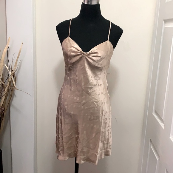 La Vie En Rose Other - La Vien En Rose Minimalist Satin Effect Slip Sleepwear Dress